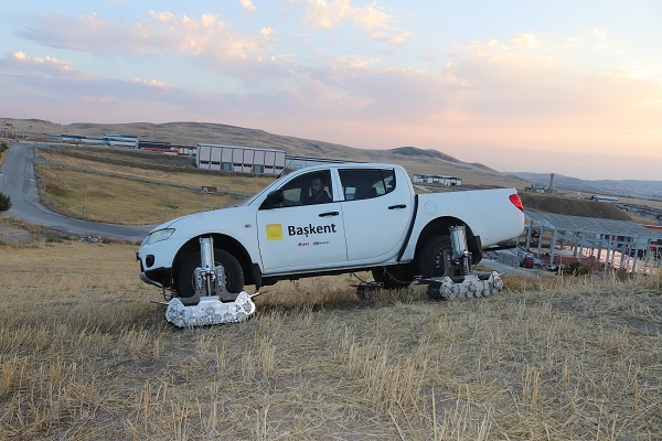 图2.PEN&Ccedil;E_PLT3托盘系统